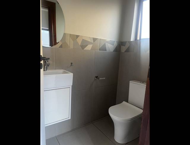 3 BEDROOM HOUSE TO LET IN NEW SALT ROCK CITY